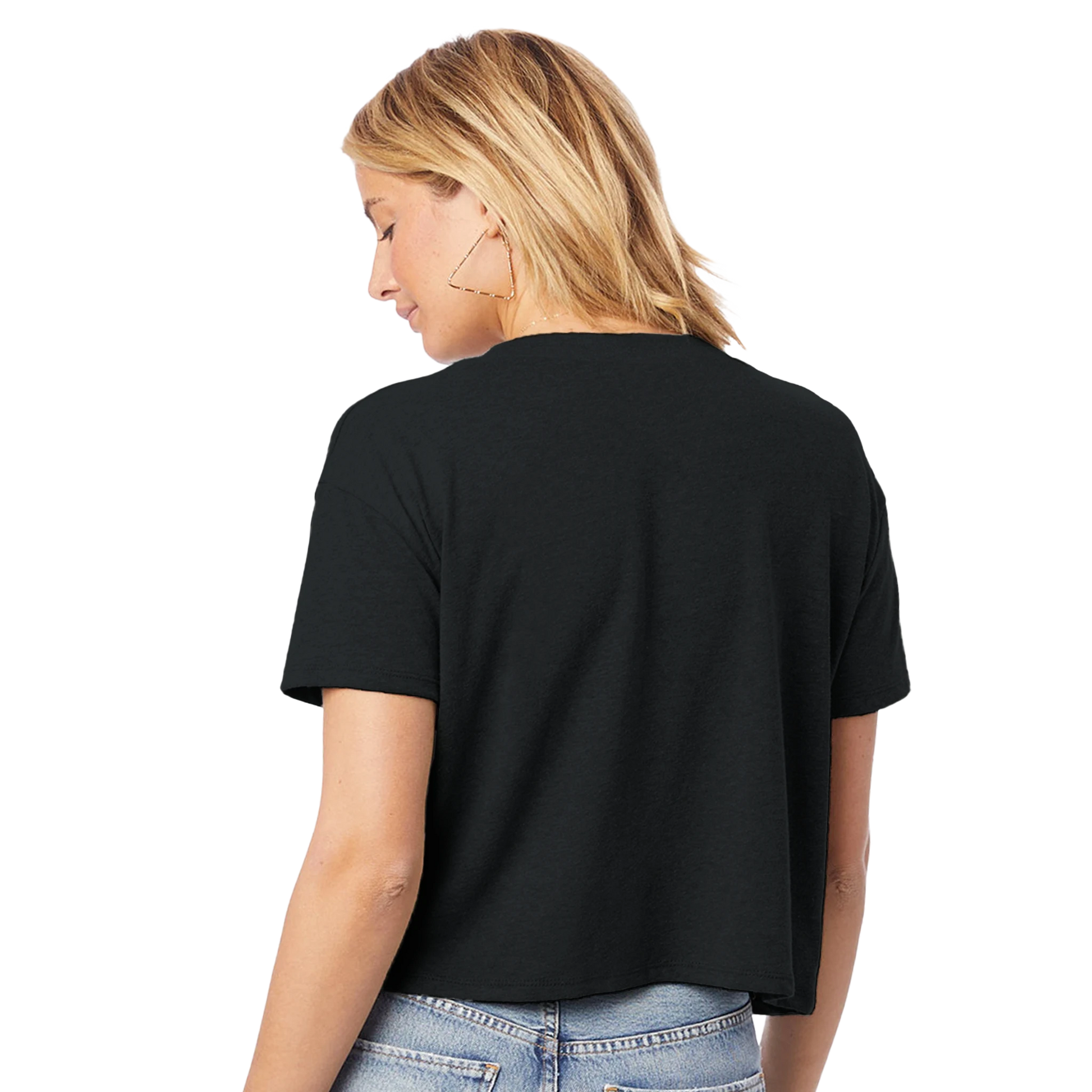 Person wearing a black t-shirt with a tree graphic design with ''OZYLY'' and clock watch